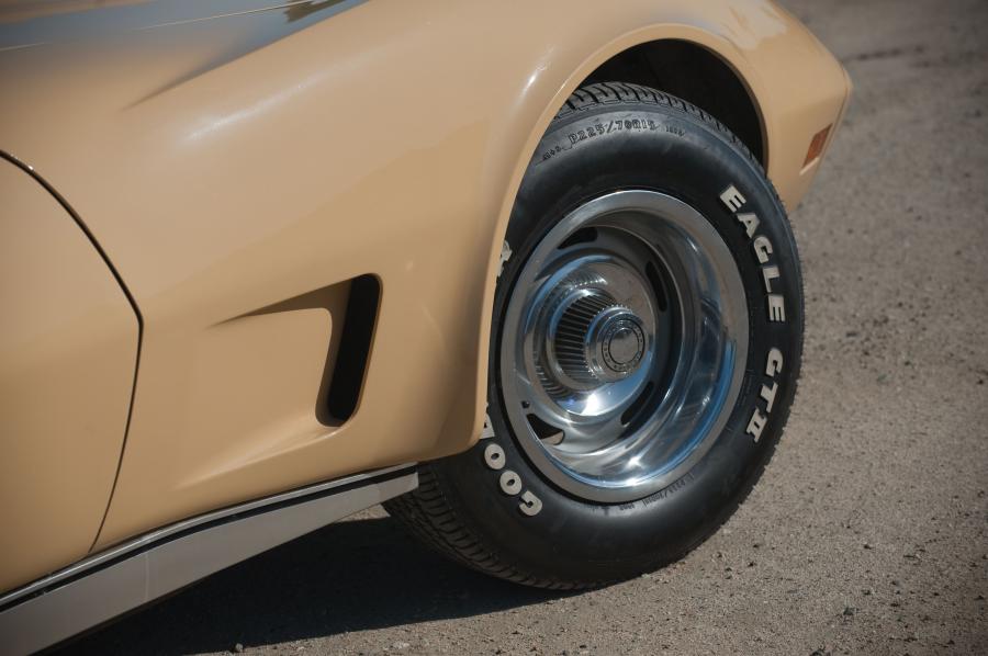  Chevrolet Corvette 350 L48 1977 года  (фото 5 из 11)